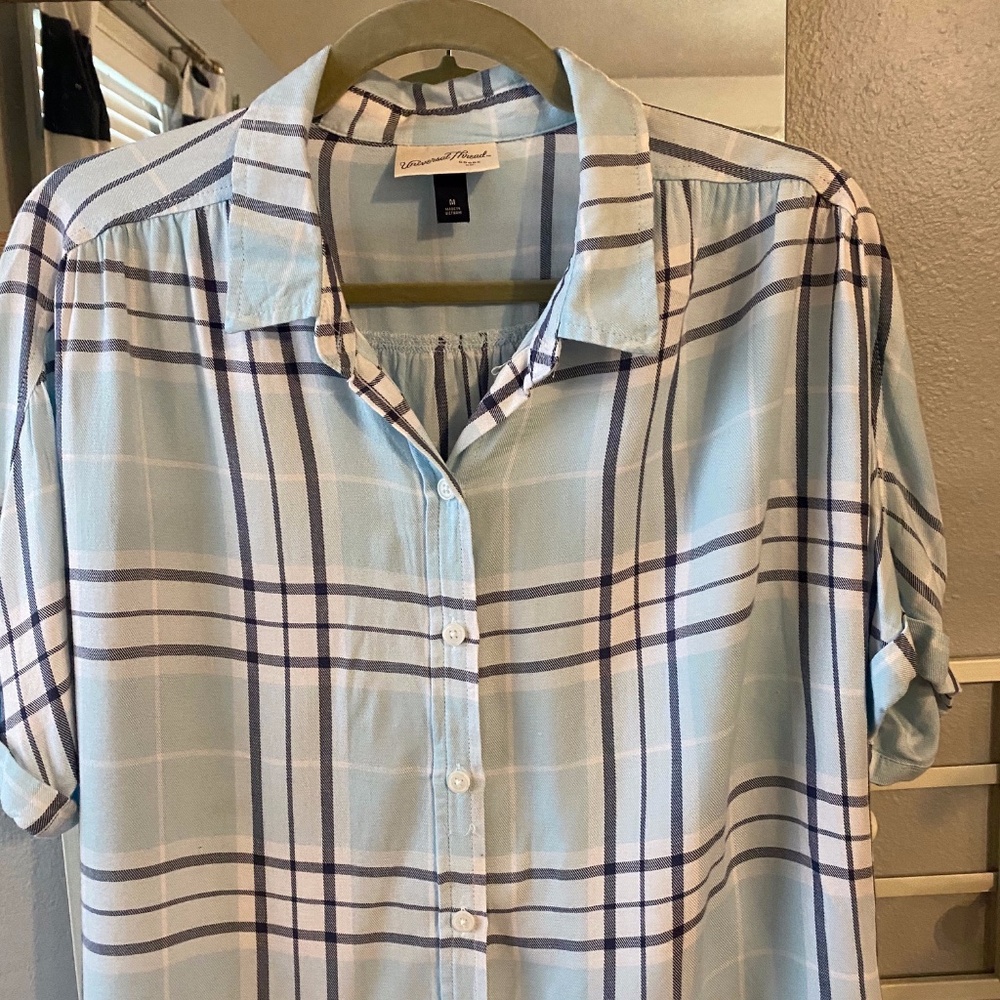 Universal Thread Light Blue Plaid Soft Top